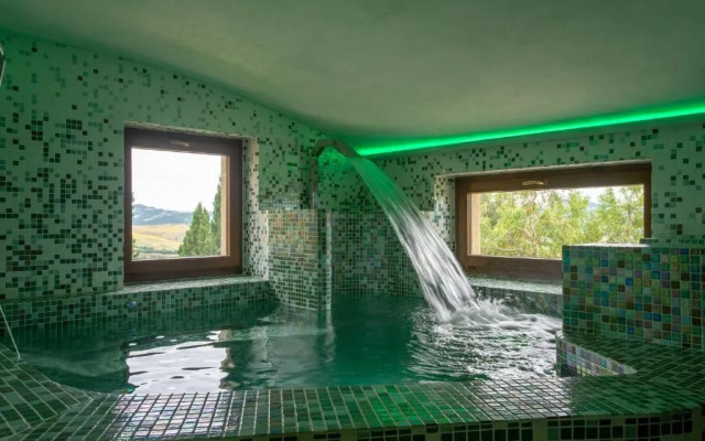 Podere Val D'Orcia - Tuscany Equestrian