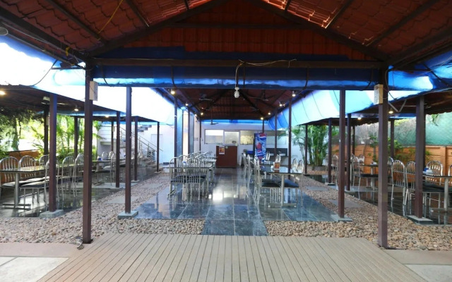 Marine Drive By OYO Rooms