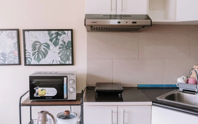 A Dreamy Escape for Three