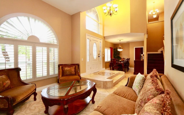 Villa at Pleasant Lake