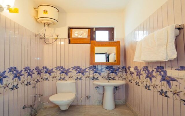 OYO 14074 Home Serene 2BHK Barlowganj