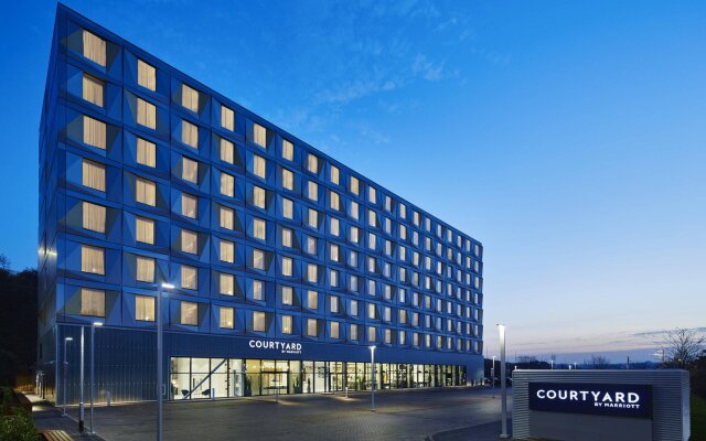 Courtyard by Marriott Luton Airport