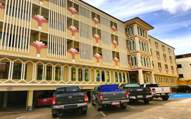 PoonSook Resident Hotel