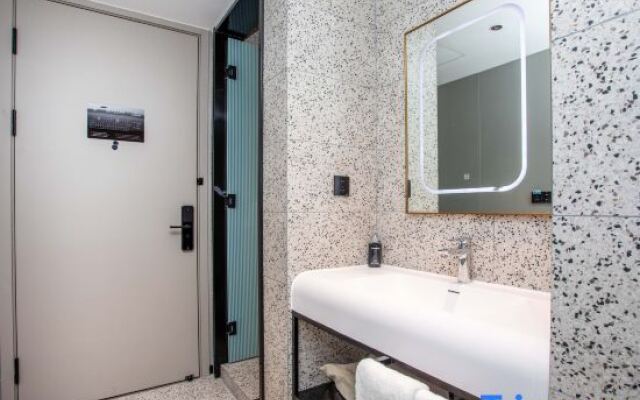 WanYoo Esports Hotel (Shanghai Pudong Chuansha Subway Station)