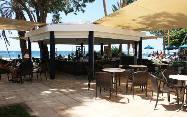 Poseidonia Beach Hotel