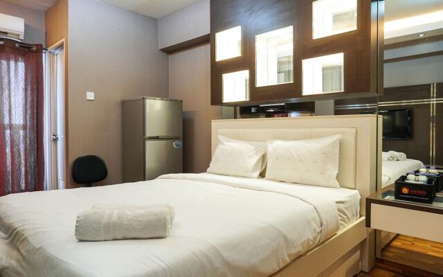 Comfortable Studio @ Green Bay Pluit Apartment