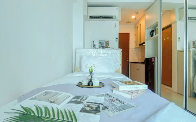 Comfy And Minimalist Studio Apartment At Tifolia