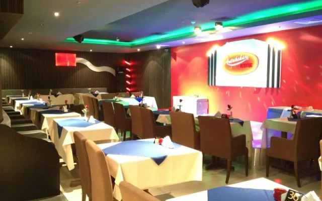 Loumage Hotel & Suites