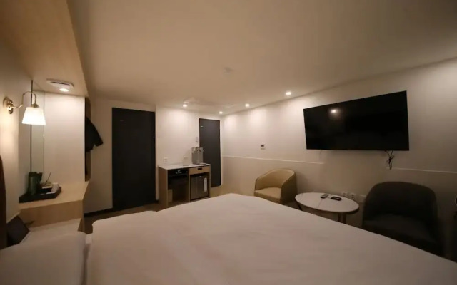 25 Hotel