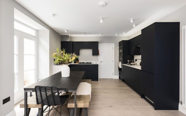 Wine Vaults Apartment