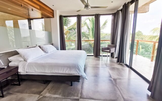 Modern 7 Bedrooms Villa on Private Beach Access