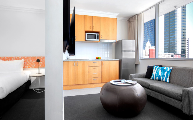 Oaks Perth Hotel – Guest Rooms – Perth