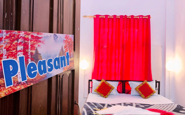 Skyard Hostel Rishikesh (Laxman Jhula)