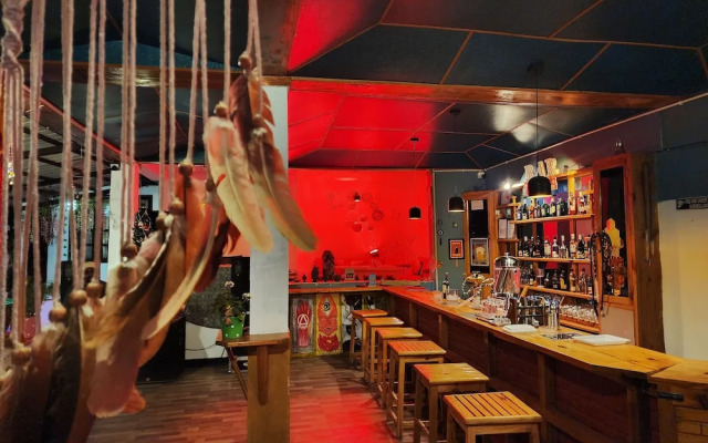 Page 3 - Riverside Rooms & Bar
