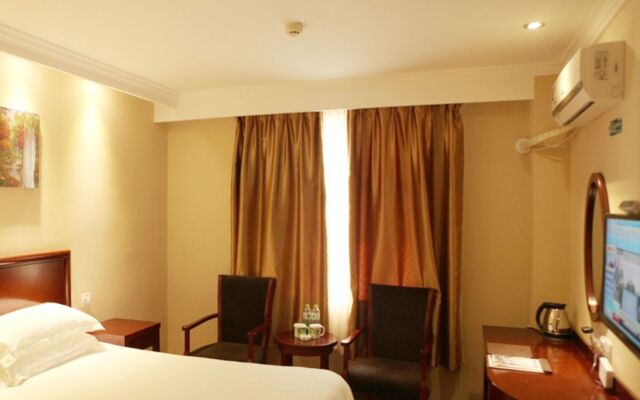 GreenTree Inn Zhenjiang Gaotie Wanda Square Express Hotel