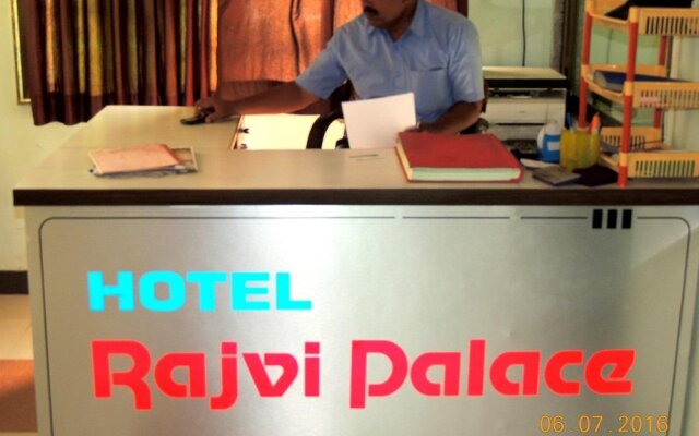 Hotel Rajvi Palace