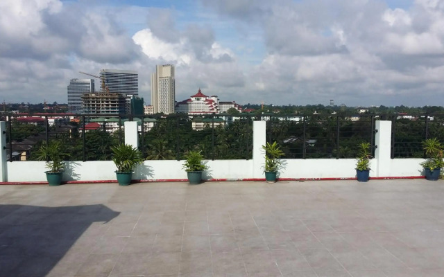 Silver Green Hotel Yangon