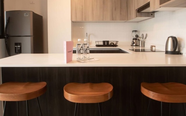 w Stylish Loft With Balcony in Barranco