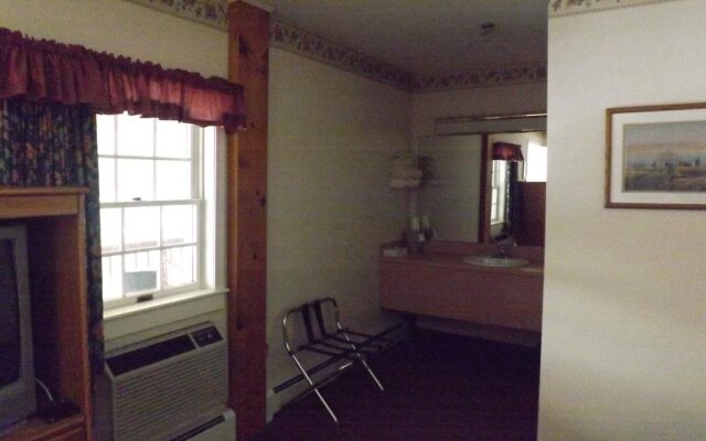 Mountain Village Lodge