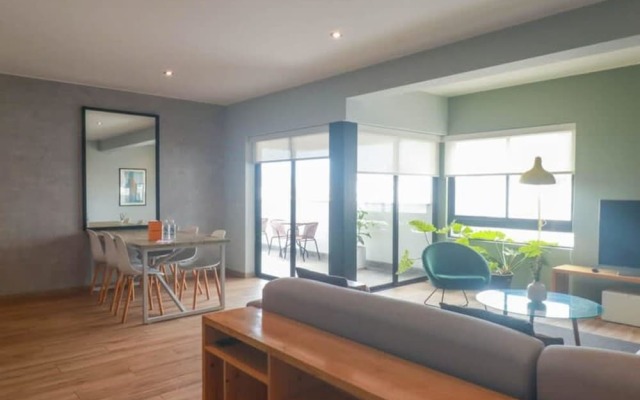 w Beautiful 2BR With Terrace in Miraflores