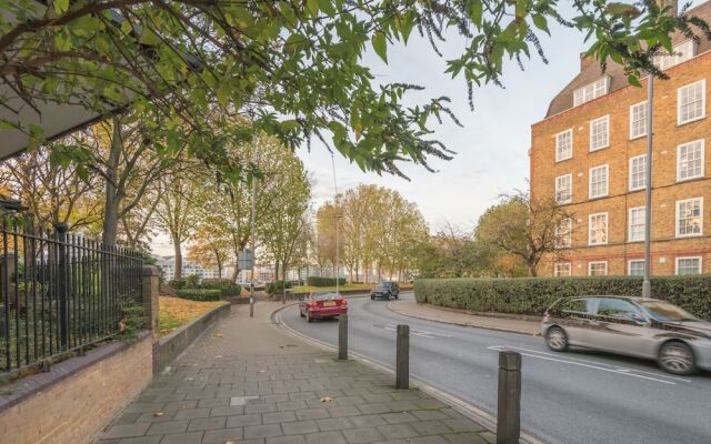 Stunning Riverside home in Battersea