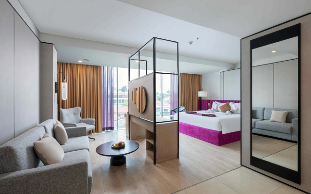 Grand Edge Hotel Semarang – Guest Rooms – Semarang