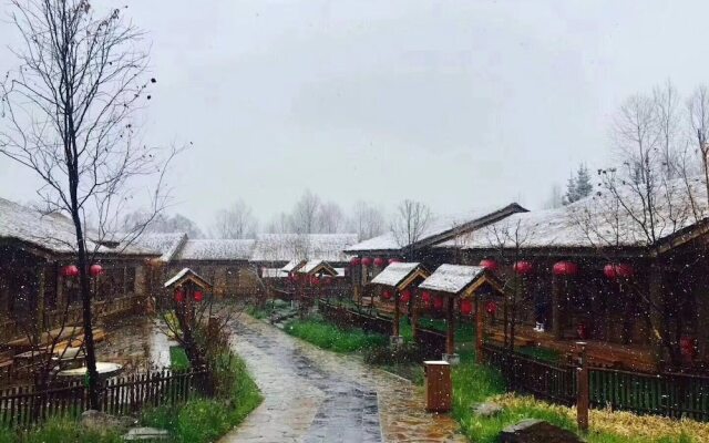 Changbaishan Luneng Resort Timberwood Lodge