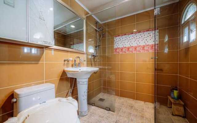 Gapyeong Haetrak Pool Villa Pension