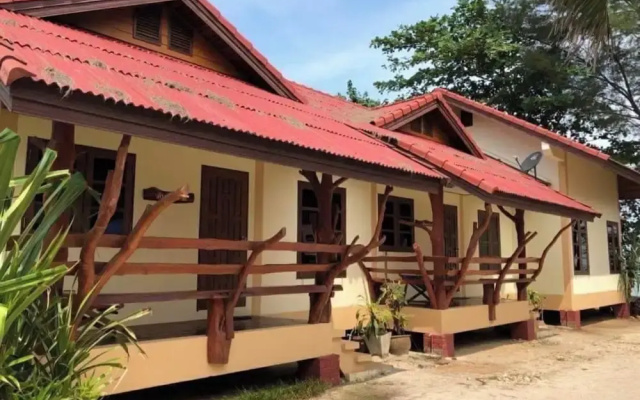 Leamsai Beach Resort