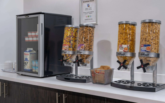 Travelodge Suites by Wyndham Saint John