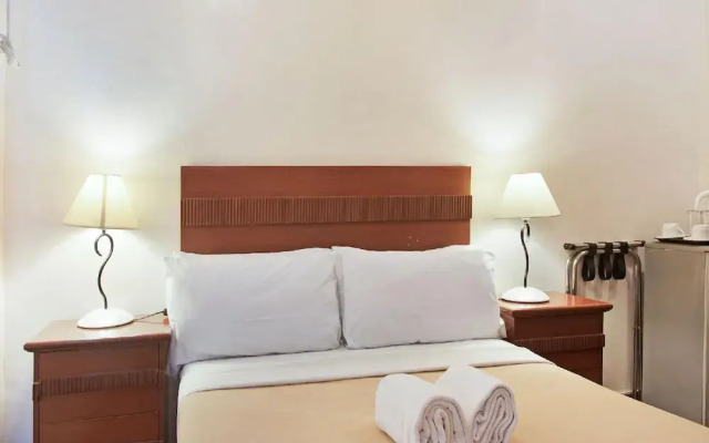 Collection O Avitel Hotel near Osmena Highway, PNR Pasay Station, Metro Manila