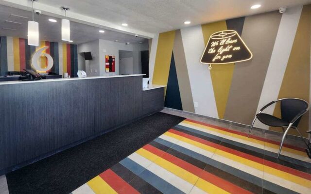 Motel 6 Venice, FL