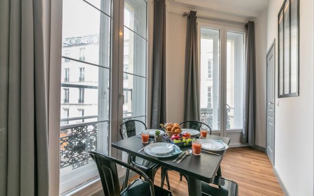 WS Louvre - Richelieu