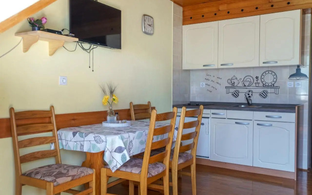 Apartments Zakrasnik