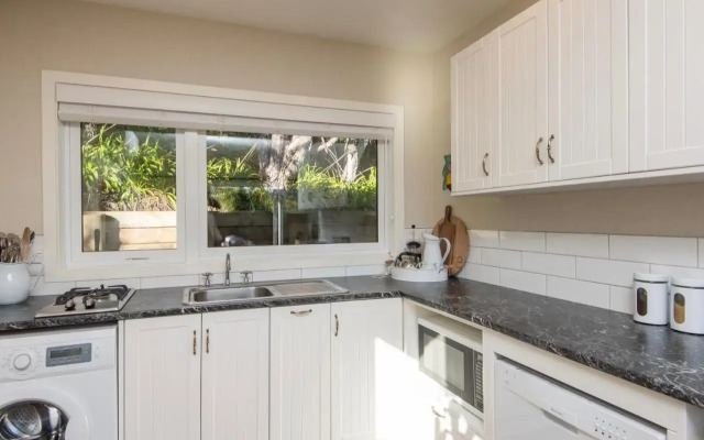 No. 3 - Kaiteriteri Holiday Home