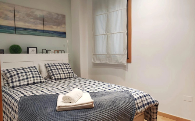 Acogedor apartamento a 50m de Playa Silgar
