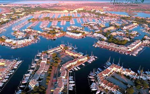 Hébergement Chambre D'Hôtes Grau Du Roi Mas Des Marines Piscine Adult Only