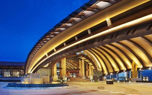 The St. Regis Sanya Yalong Bay Resort