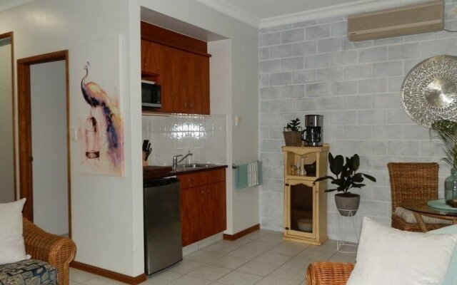Oak Beach-Port Douglas Mountain View Villas