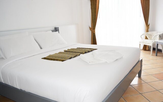 YJ Hotel