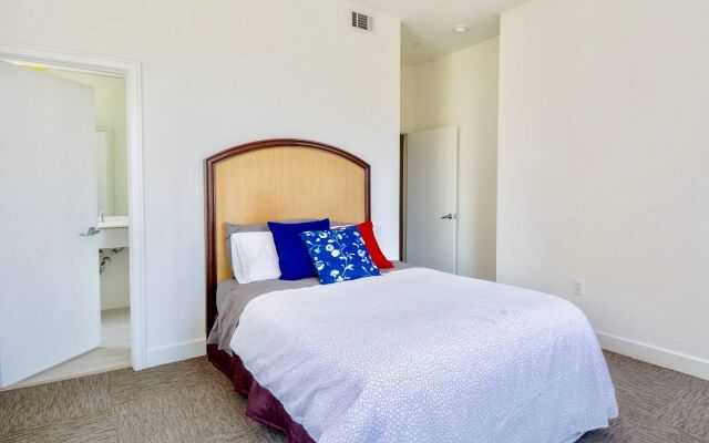 Downtown Dallas 2BR 2Bath Apt + Great Value