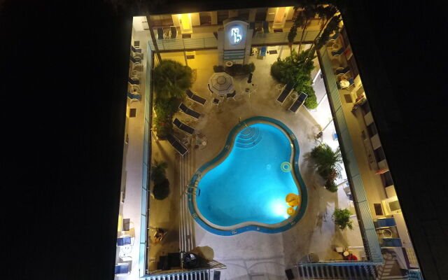 Royal North Beach All Suites