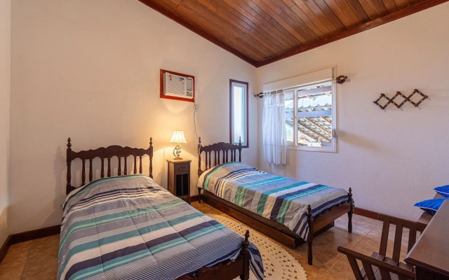 Magnífica casa com praia particular em Angra