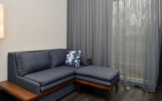 Courtyard by Marriott Raleigh Cary/Crossroads
