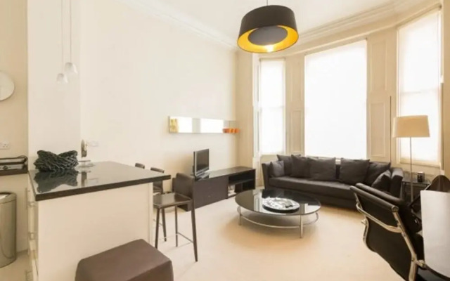 Eson2 - The Dawson Place in Notting Hill