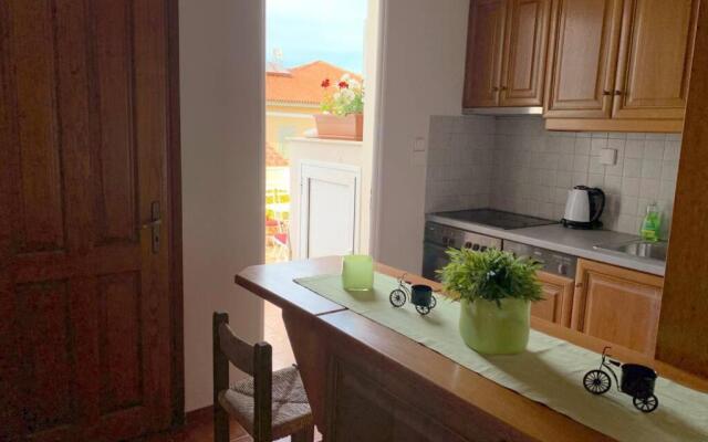 Anassa House