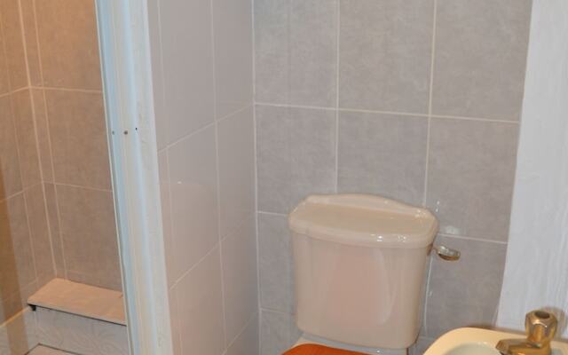Syston Guest House