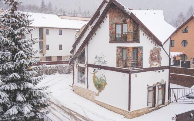 Monti Chalet