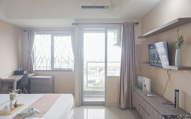 Good Choice and Comfy Studio Apartment at LRT City Jatibening – Guest Rooms – Bekasi