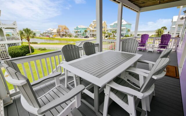 The Conch Castle 5 Bedroom Home